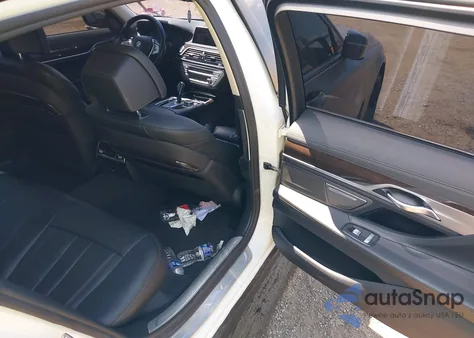 2020 BMW 740I из США, поврежденный, VIN WBA7T2C09LGL17622